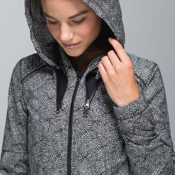 209. Lululemon Spring Forward Jacket - Picture 9 of 12